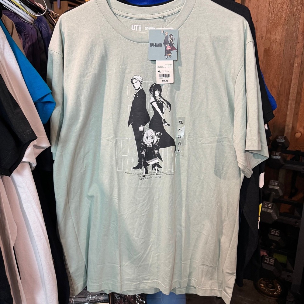 Spy x Family NWT! Uniqlo mint color Size XL